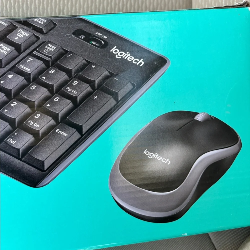 2 X Logitech MK270 Wireless Keyboard and Mouse Combo - 920-008813